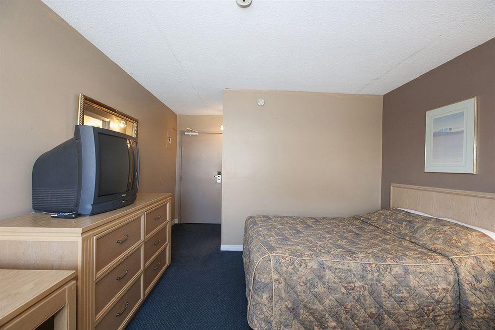 Admiral Inn By The Falls Niagara Bagian luar foto