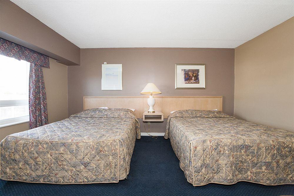 Admiral Inn By The Falls Niagara Bagian luar foto