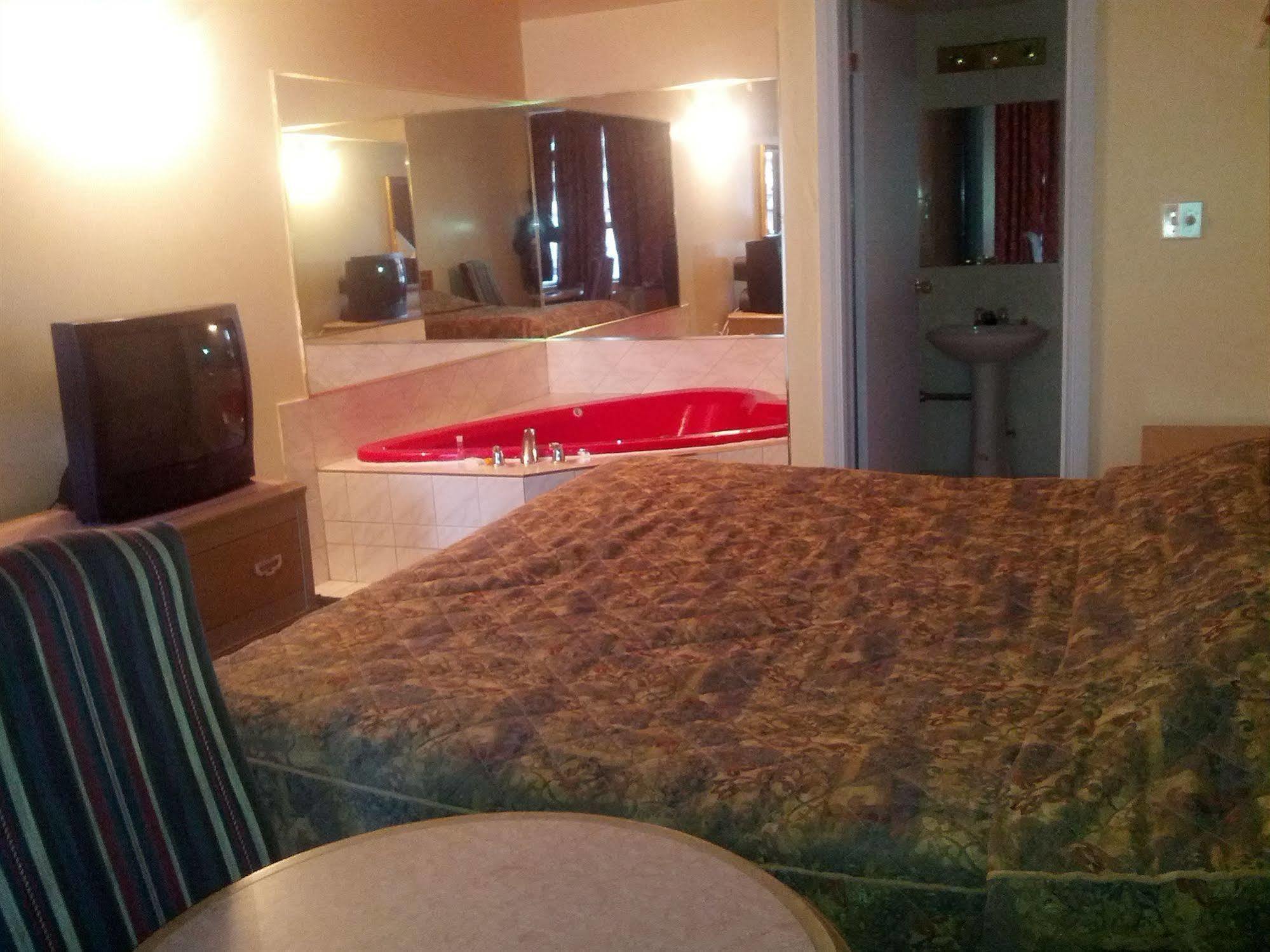 Admiral Inn By The Falls Niagara Bagian luar foto