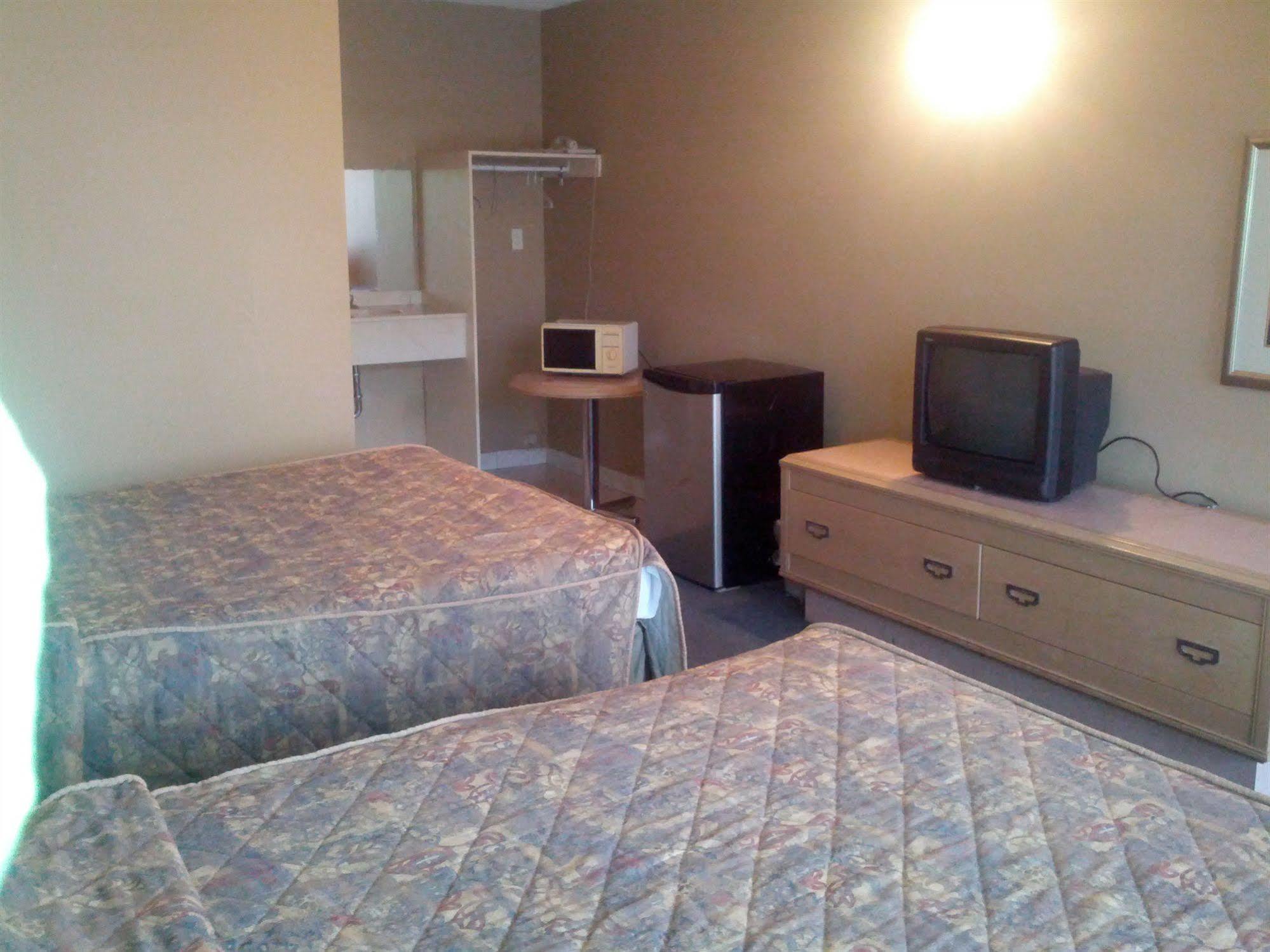 Admiral Inn By The Falls Niagara Bagian luar foto