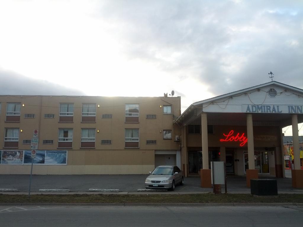 Admiral Inn By The Falls Niagara Bagian luar foto